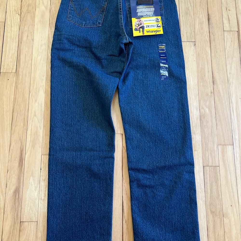 Wrangler Men’s Dark Blue Cowboy Cut Jeans